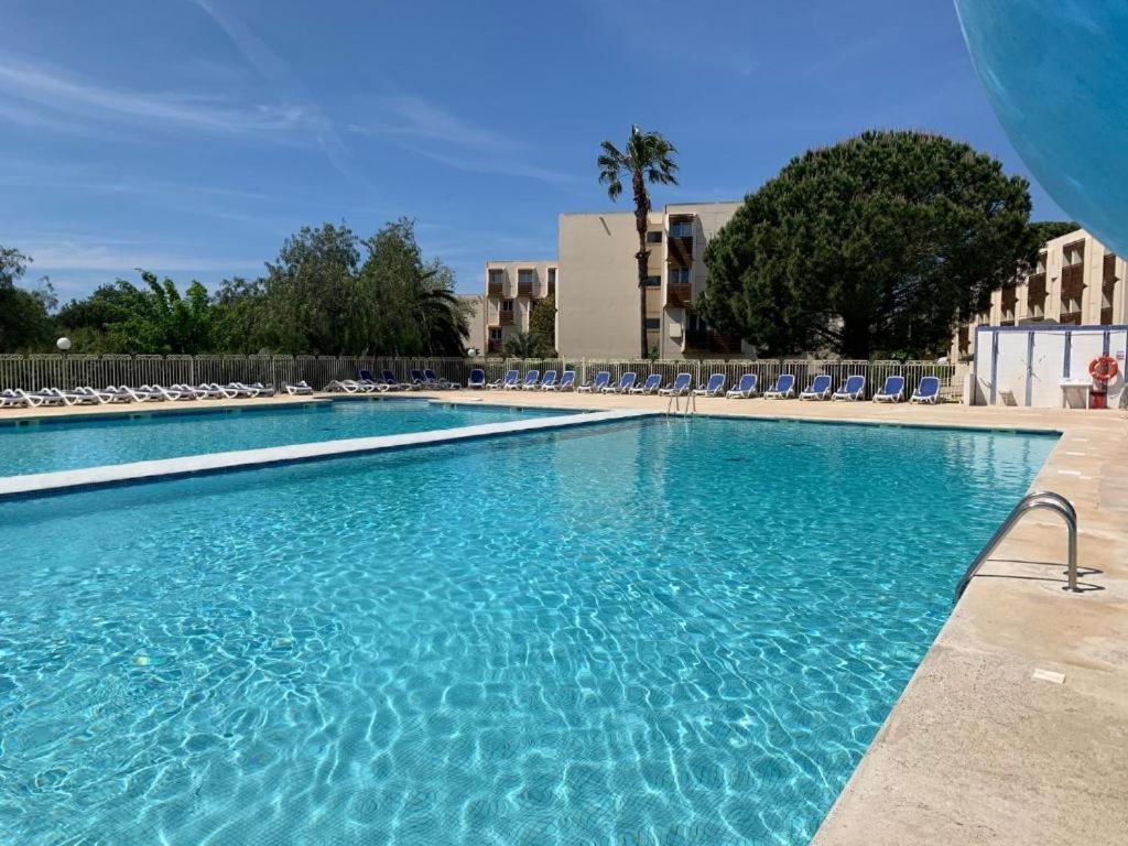 Joli T2 Proche Plage Dans Residence Ла-Лонд-ле-Мор Екстер'єр фото