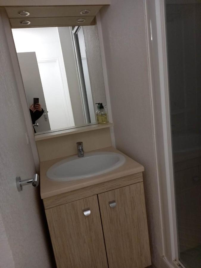 Joli T2 Proche Plage Dans Residence Ла-Лонд-ле-Мор Екстер'єр фото