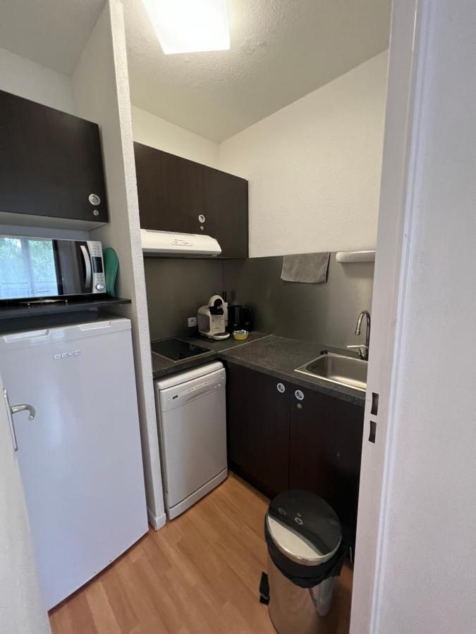 Joli T2 Proche Plage Dans Residence Ла-Лонд-ле-Мор Екстер'єр фото